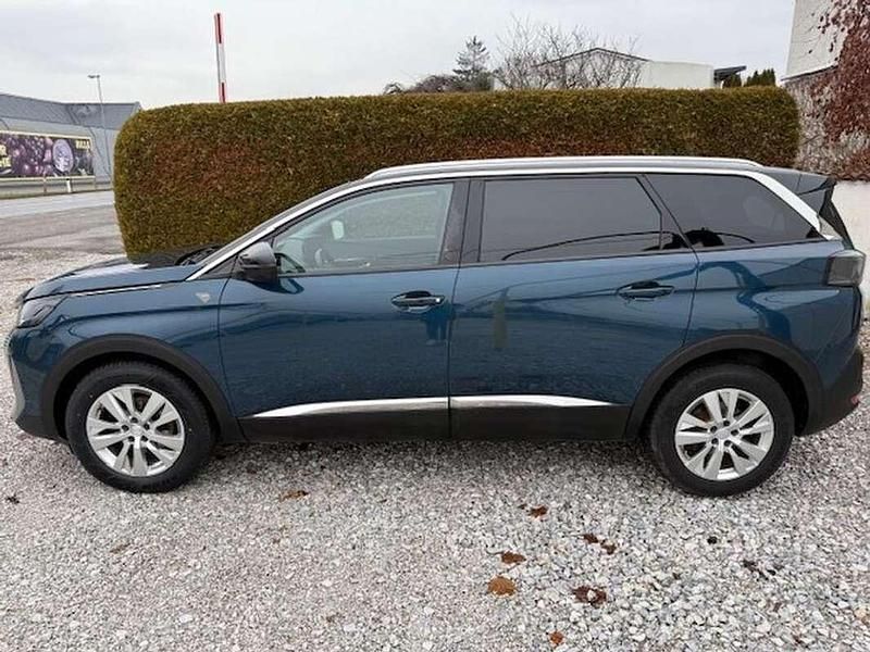 Gebraucht Peugeot 5008 131 PS (96 kW) 2022 Blau SUV