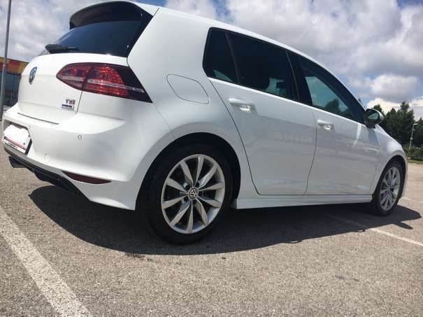 Verkauft Vw Golf Vii Sport Austria Tsi Gebraucht 2017 35 000 Km Gebraucht Vw Golf Vii Sport Austria Tsi R Line Limousine