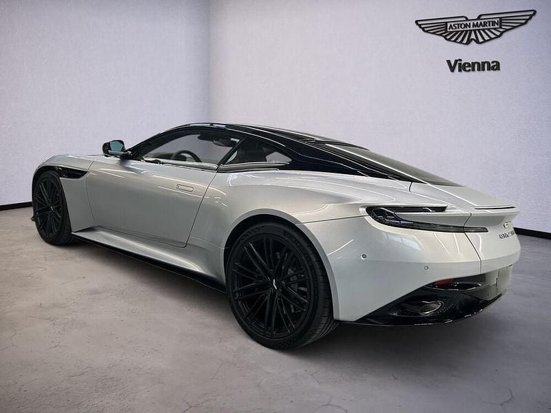 Neu Aston Martin DB12 680 PS (500 kW) 2026 Coupé