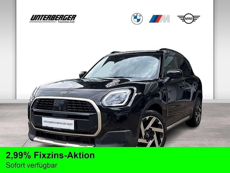 Schwarz Gebraucht 2024 Mini Cooper Countryman Favoured SUV | € 32.316 (Fairer Preis) - Bild 1/4