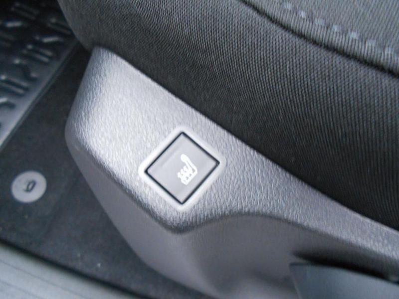 Neu Peugeot Rifter Allure 102 PS (75 kW) 2025 Van / Kleinbus