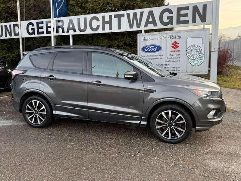 Gebraucht Ford Kuga ST-Line 180 PS (132 kW) 2017 Grau SUV