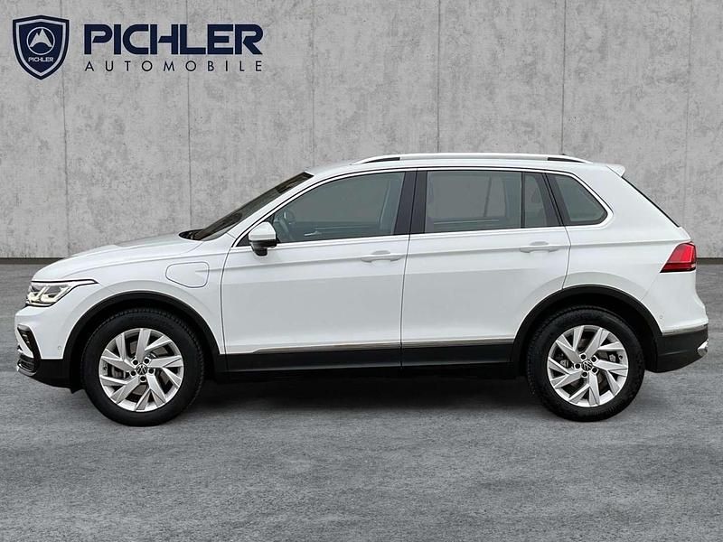 Gebraucht VW Tiguan Elegance 150 PS (110 kW) 2022 Weiß SUV