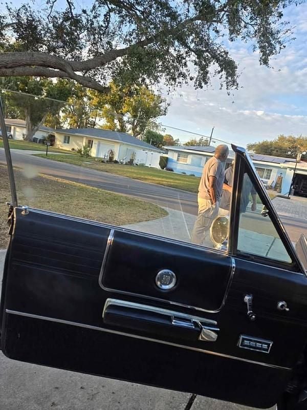 Gebraucht Chrysler 300 355 PS (261 kW) 1968 Schwarz Cabrio