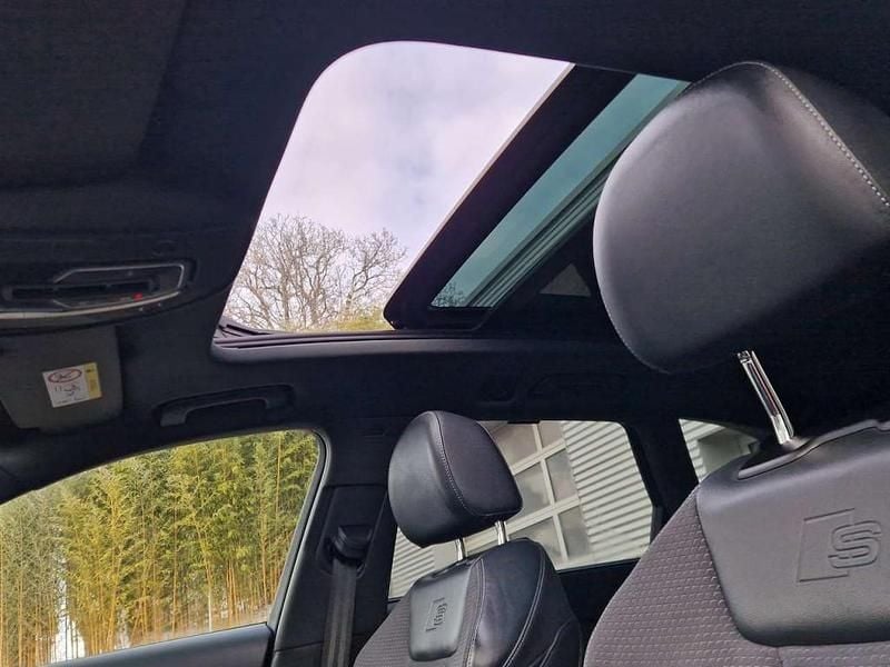 Gebraucht Audi A4 S-Line 163 PS (119 kW) 2022 Schwarz Kombi