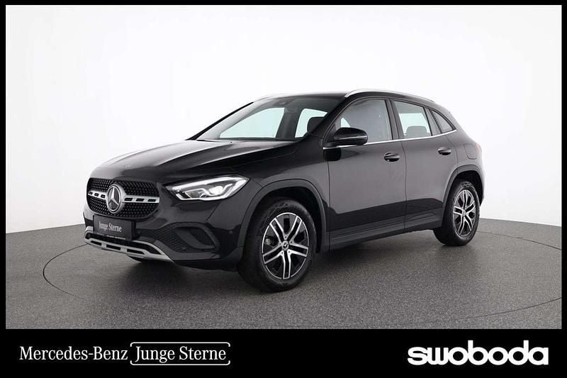 Gebraucht Mercedes GLA180 116 PS (85 kW) 2023 Schwarz SUV