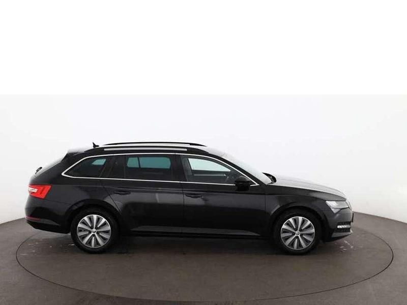 Gebraucht Skoda Superb Ambition 150 PS (110 kW) 2023 Schwarz Kombi