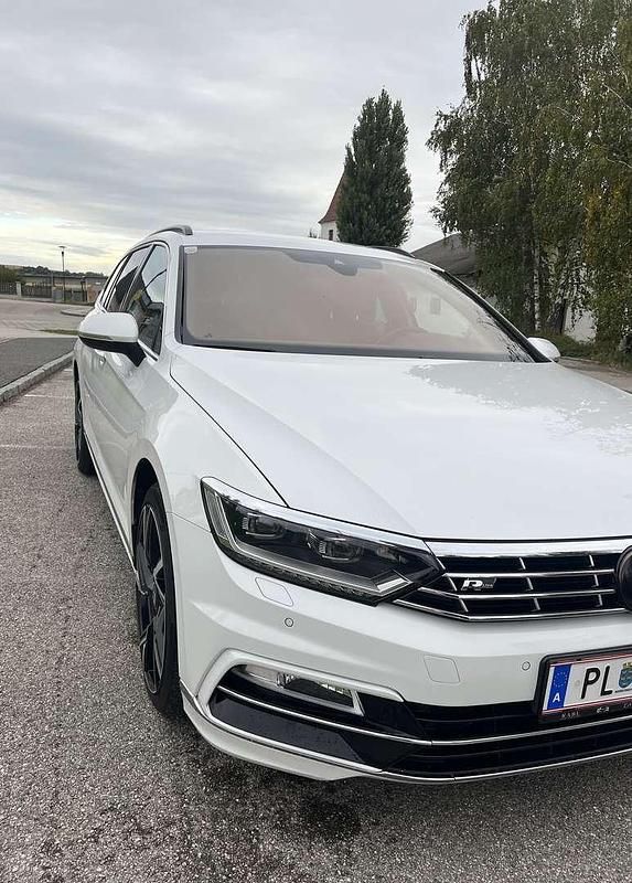 Gebraucht VW Passat Highline 120 PS (88 kW) 2018 Weiß Kombi