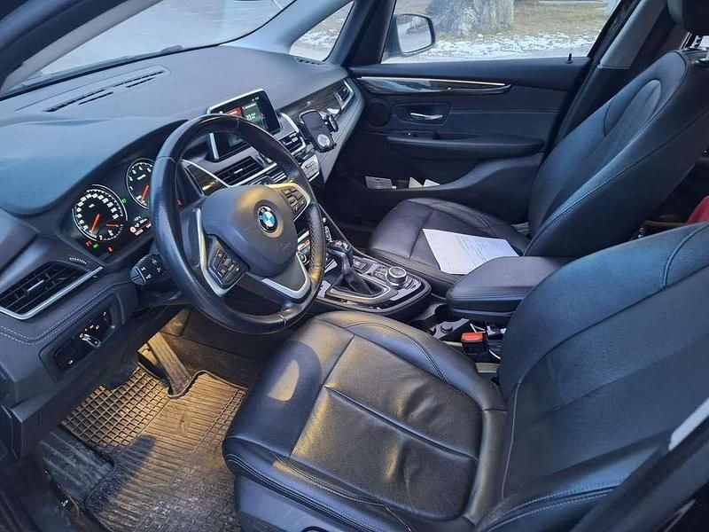 Gebraucht BMW 225 Luxury Line 136 PS (100 kW) 2018 Schwarz Kombi