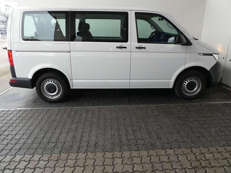Gebraucht VW Transporter 110 PS (80 kW) 2024 Weiss  normal Van