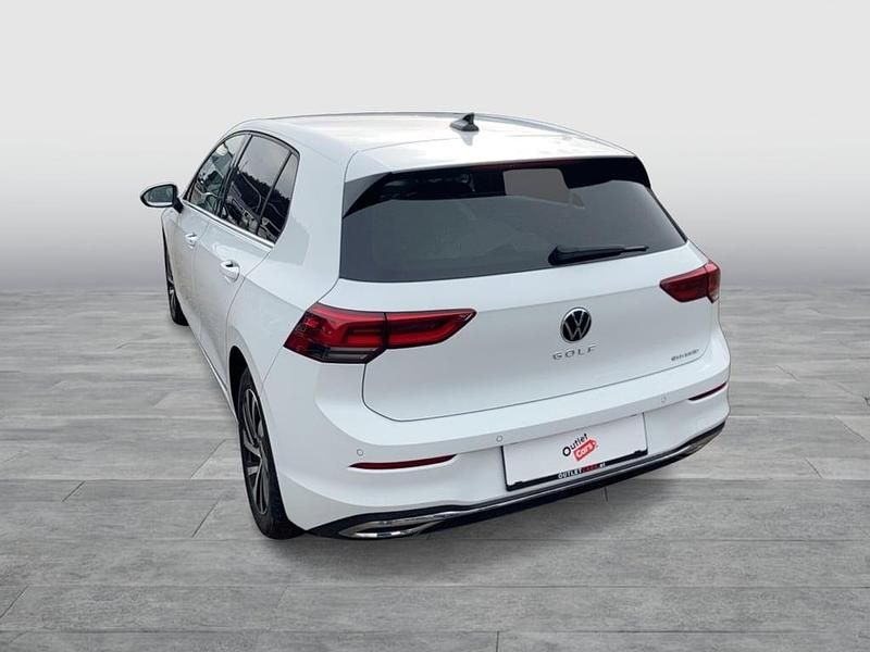Gebraucht VW Golf VIII Style 150 PS (110 kW) 2022 Weiss  normal Limousine