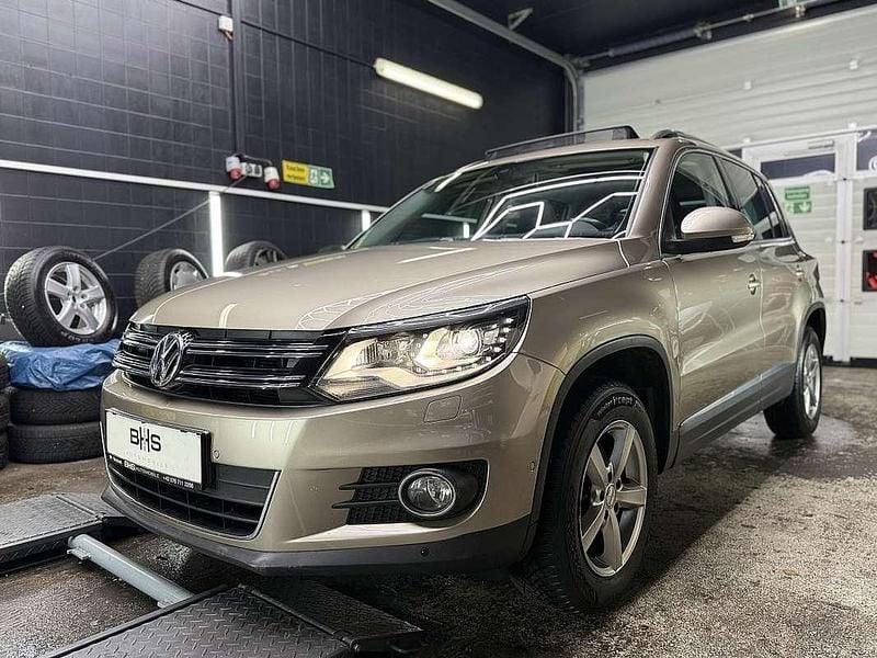 Gebraucht VW Tiguan 140 PS (102 kW) 2011 Beige SUV