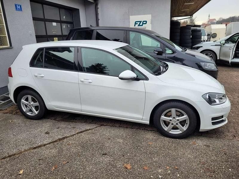 Gebraucht VW Golf VII Highline 116 PS (85 kW) 2017 Limousine