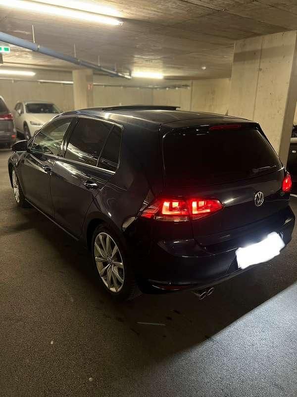 Gebraucht VW Golf VII 140 PS (102 kW) 2013 Blau Limousine