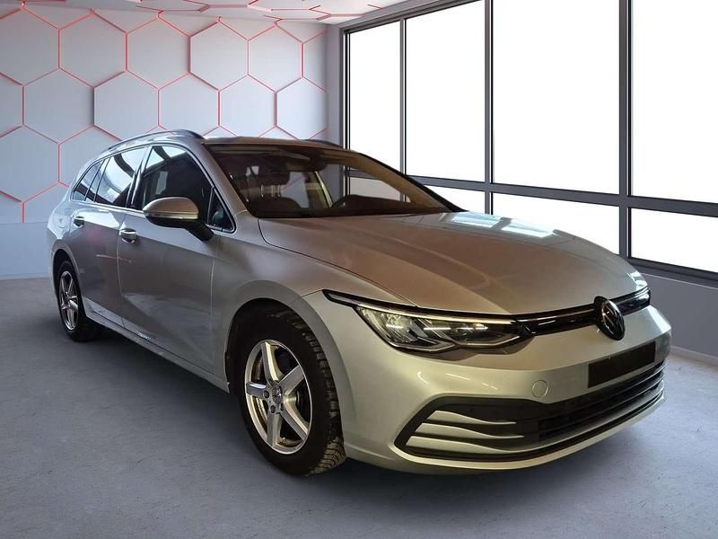 Gebraucht VW Golf VIII 116 PS (85 kW) 2022 Silber  metallic Kombi