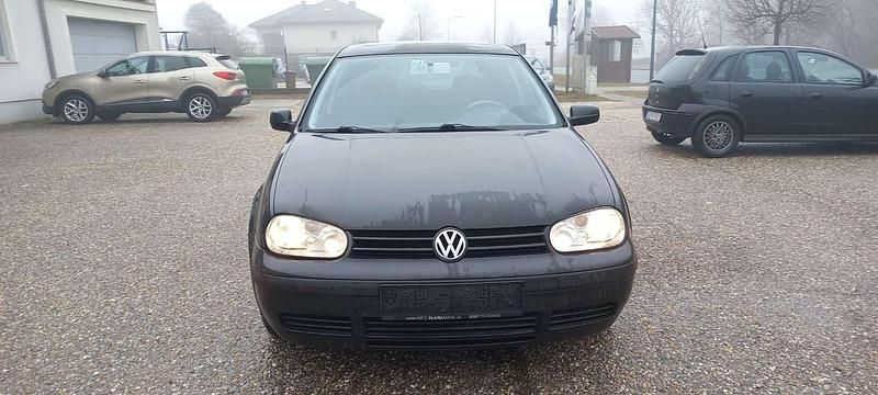 Gebraucht VW Golf IV Comfortline 75 PS (55 kW) 2002 Schwarz Limousine