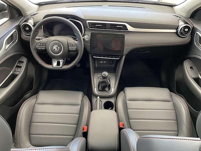 Neu MG ZS Luxury 106 PS (77 kW) 2025 Weiß SUV