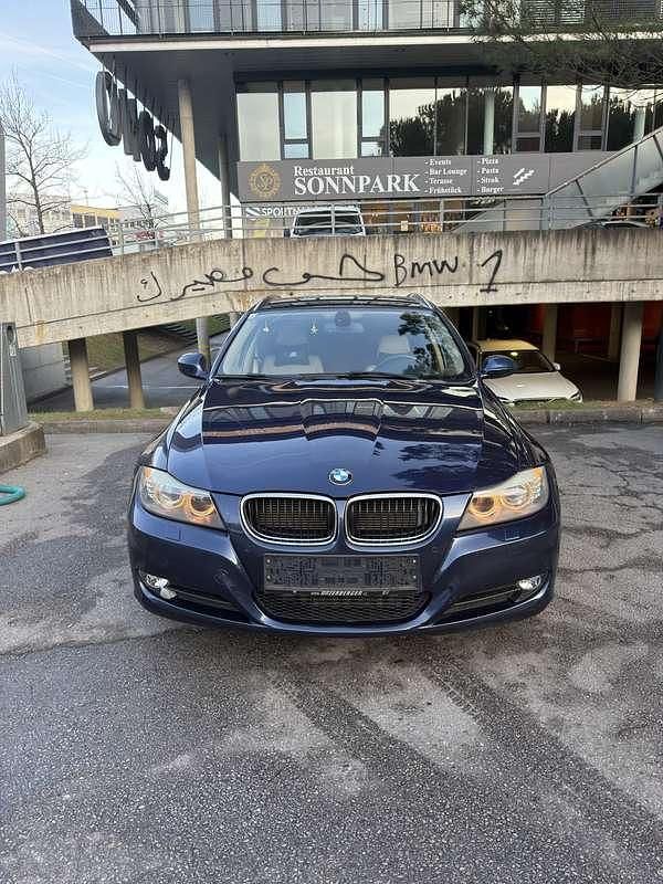 Blau Gebraucht 2011 BMW 320 Kombi | € 7.300 (Guter Preis) - Bild 1/4