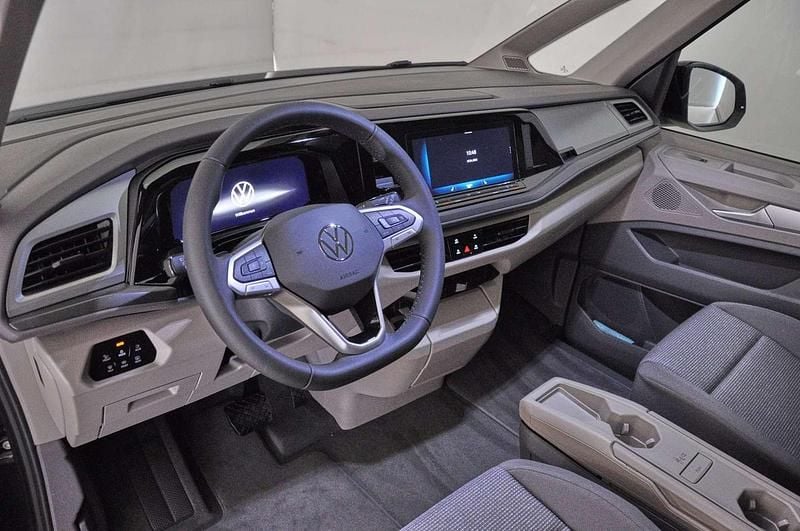 Gebraucht VW Multivan Business 150 PS (110 kW) 2025 Mittelblau  metallic Van