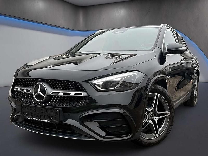 Schwarz Gebraucht 2023 Mercedes GLA200 AMG line SUV | € 35.990 (Superpreis) - Bild 1/4