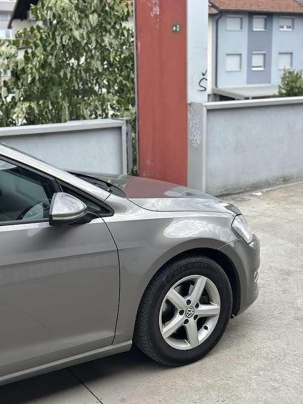 Gebraucht VW Golf VII 90 PS (66 kW) 2014 Limousine