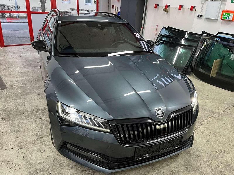 Gebraucht Skoda Superb SportLine 200 PS (147 kW) 2020 Grau Kombi