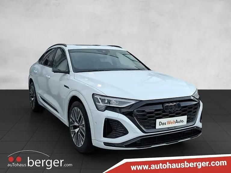 Weiss metallic Gebraucht 2023 Audi Q8 e-tron S-Line SUV | € 51.990 (Superpreis) - Bild 1/4