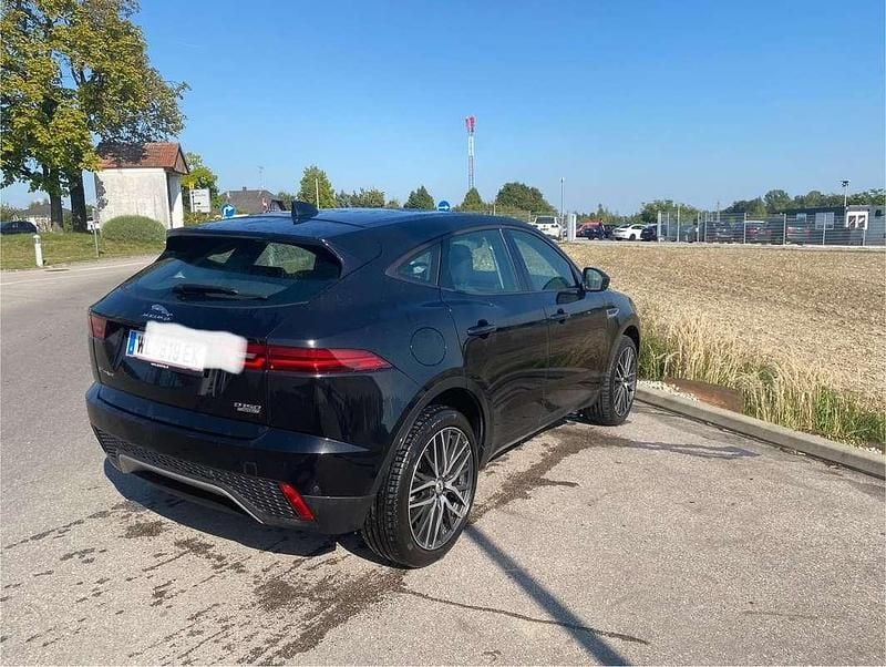 Schwarz Gebraucht 2018 Jaguar E-Pace SUV | € 25.000 (Fairer Preis) - Bild 1/4