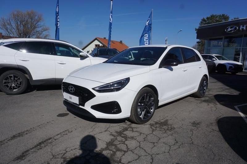 Gebraucht Hyundai i30 GO! 99 PS (72 kW) 2025 Weiß Limousine