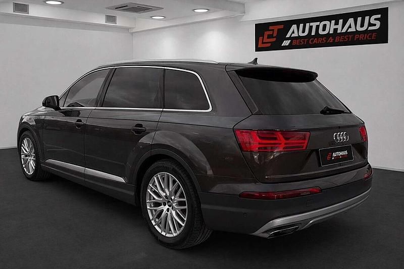 Gebraucht Audi Q7 Ambiente 218 PS (160 kW) 2016 Braun SUV