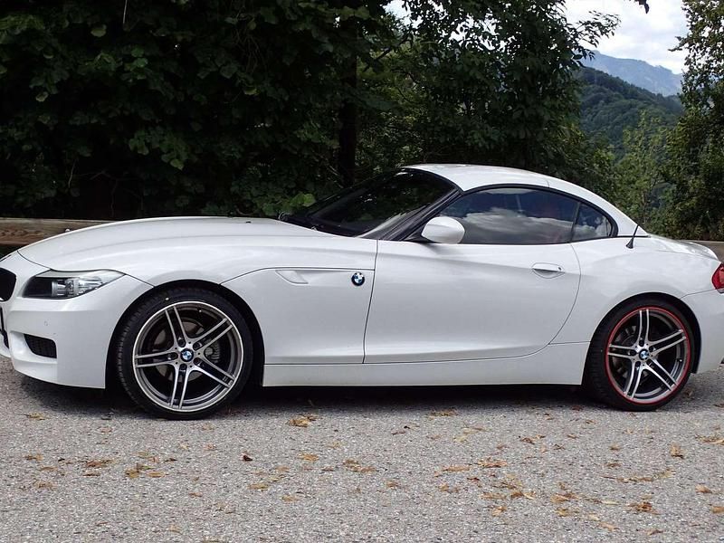 Weiß Gebraucht 2010 BMW Z4 Cabrio | € 25.000 - Bild 1/4
