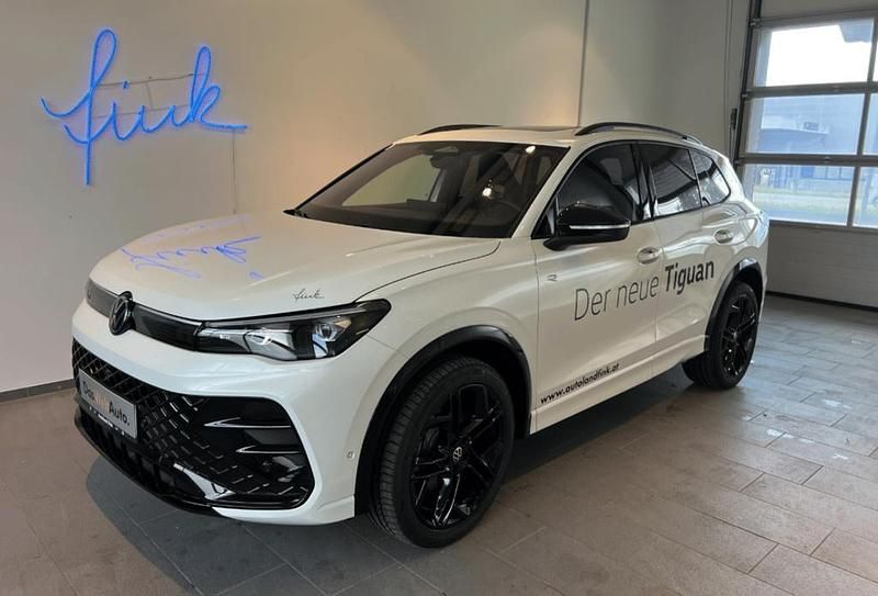 Neu VW Tiguan Sport 193 PS (141 kW) 2025 Weiss  normal SUV
