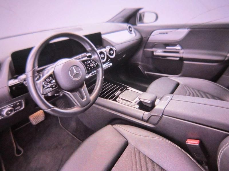 Gebraucht Mercedes GLA180 116 PS (85 kW) 2020 Schwarz SUV