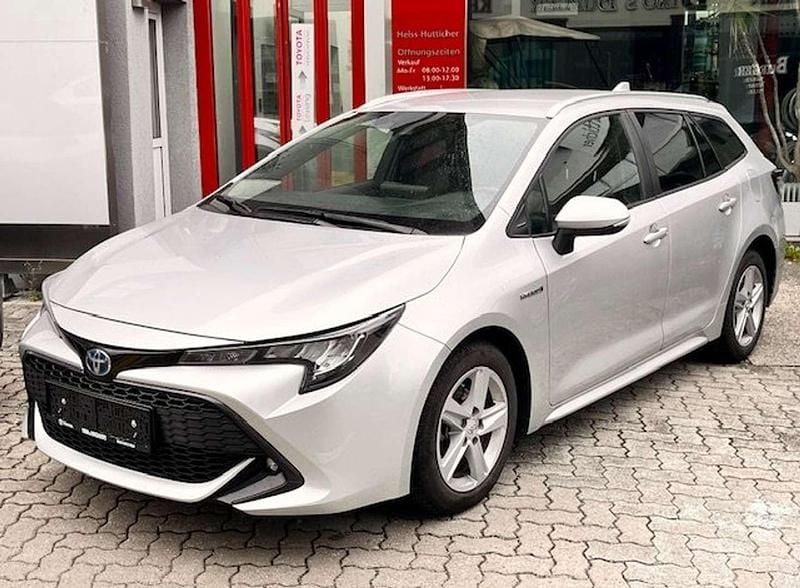 Silber Gebraucht 2022 Toyota Corolla Active Kombi | € 22.999 (Fairer Preis) - Bild 1/4