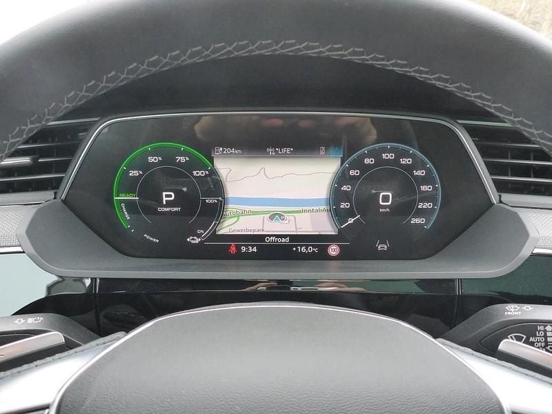 Gebraucht Audi Q8 e-tron S-Line 300 kW (408 PS) 2024 Schwarz  metallicperleffektno SUV