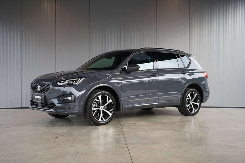 Mittelgrau metallic Gebraucht 2024 Seat Tarraco 4Drive SUV | € 49.990 - Bild 1/4