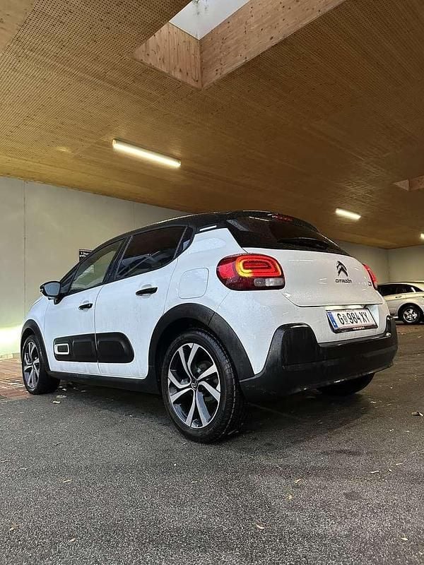 Weiß Gebraucht 2022 Citroën C3 PureTech Kleinwagen | € 13.500 (Guter Preis) - Bild 1/4