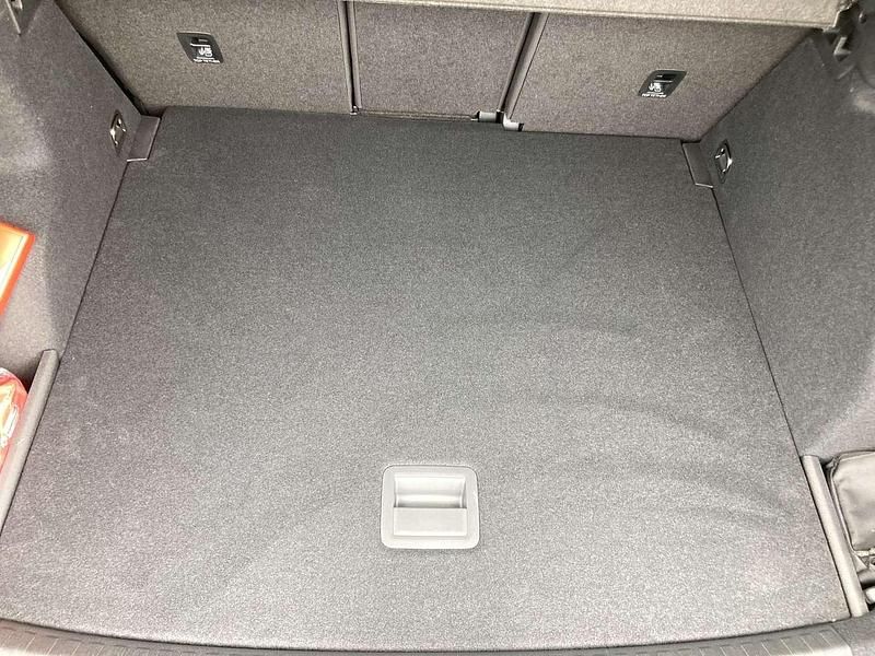 Neu Cupra Terramar 150 PS (110 kW) 2025 Blau SUV