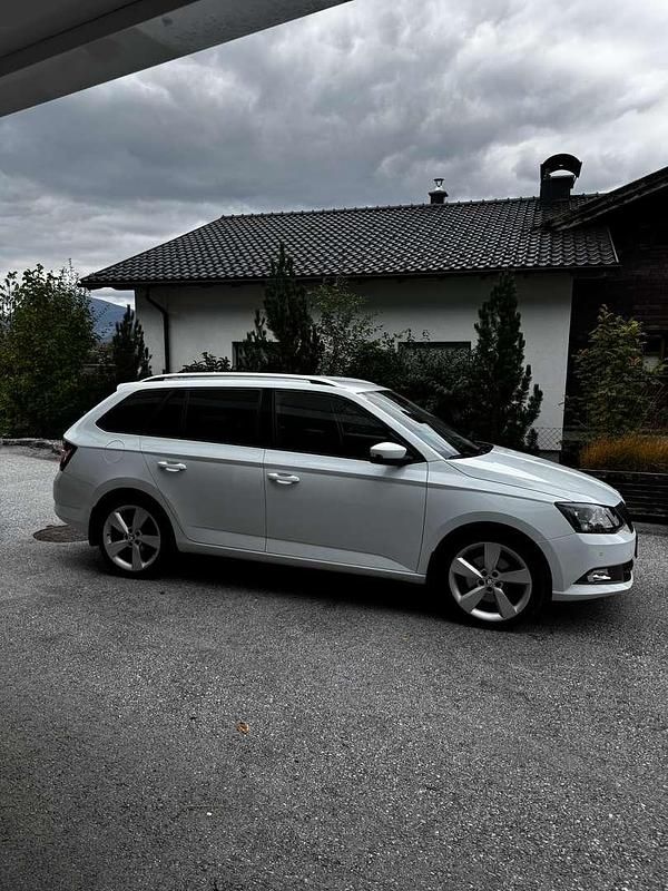 Gebraucht Skoda Fabia Style 110 PS (80 kW) 2015 Kleinwagen
