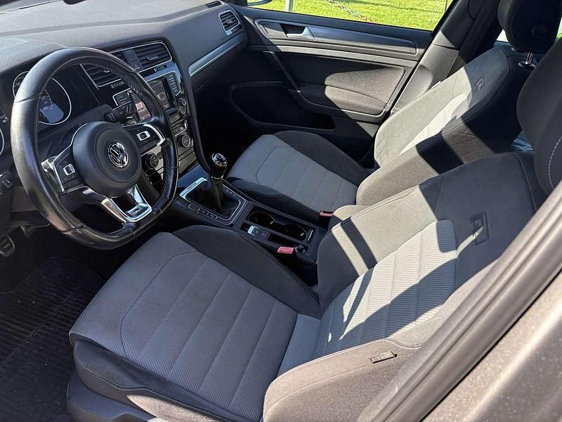 Gebraucht VW Golf VII Sportline 105 PS (77 kW) 2014 Limousine