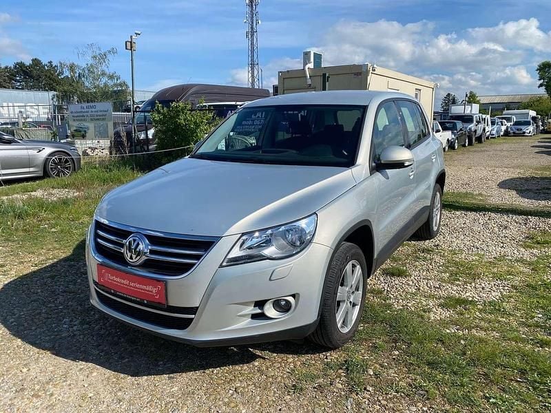 Grau Gebraucht 2010 VW Tiguan Trendline SUV | € 9.749 (Fairer Preis) - Bild 1/4