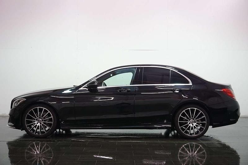 Gebraucht Mercedes C200 AMG line 136 PS (100 kW) 2017 Schwarz Limousine