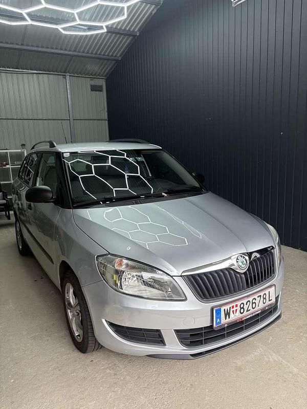 Gebraucht Skoda Fabia Elegance 75 PS (55 kW) 2011 Kleinwagen