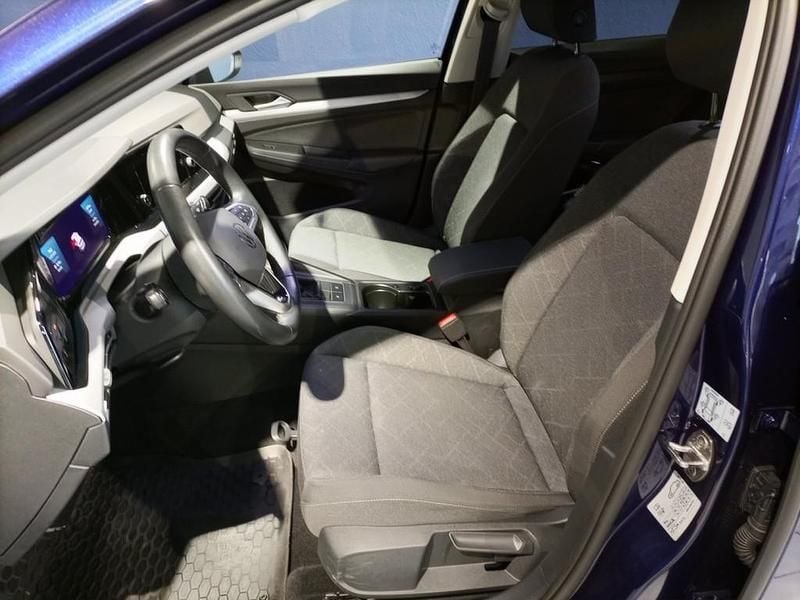 Gebraucht VW Golf VIII Life 110 PS (80 kW) 2024 Blau Limousine