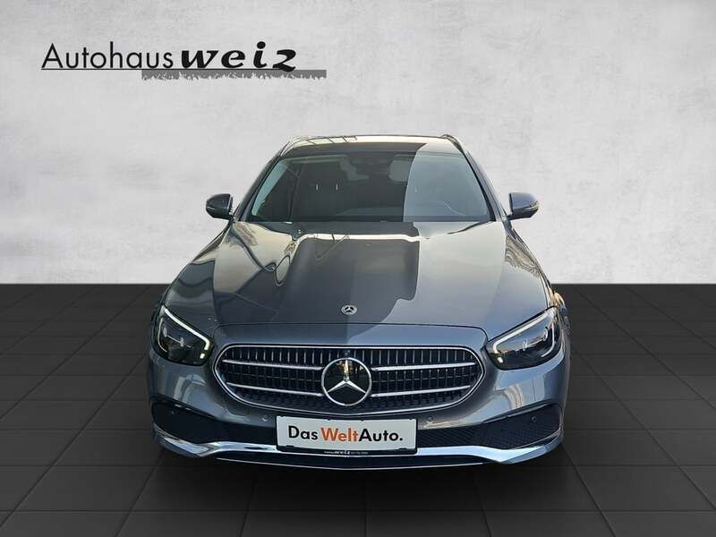 Gebraucht Mercedes E300 211 PS (155 kW) 2022 Mittelgrau  metallic Kombi