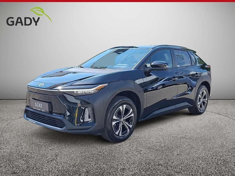 Schwarz Neu 2025 Toyota bZ4X Comfort SUV | € 38.699 (Fairer Preis) - Bild 1/4