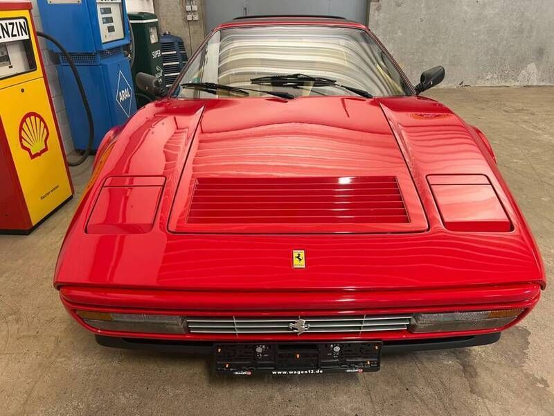 Gebraucht Ferrari 328 271 PS (199 kW) 1986 Rot Coupé