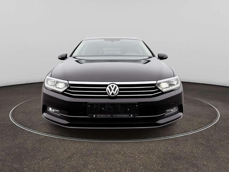 Gebraucht VW Passat Highline 150 PS (110 kW) 2016 Schwarz Kombi