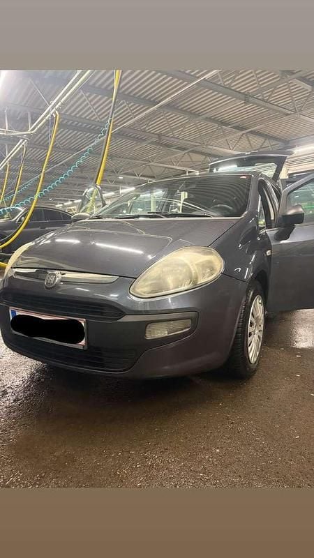 Gebraucht Fiat Punto Evo 75 PS (55 kW) 2011 Kleinwagen