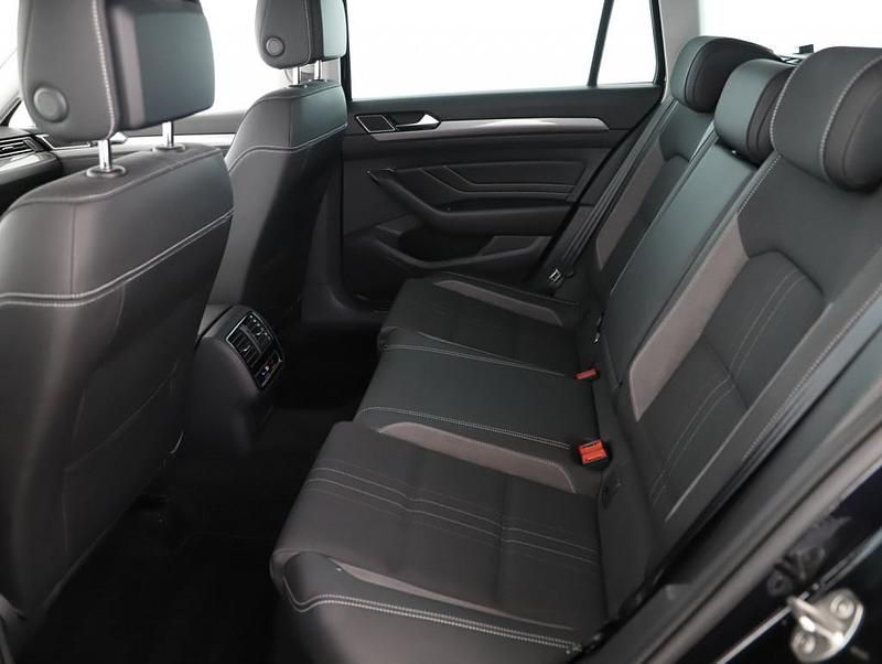 Gebraucht VW Passat 200 PS (147 kW) 2021 Kombi